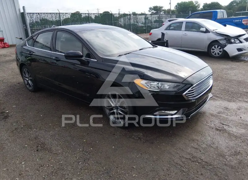 2017 Ford FUSION фото