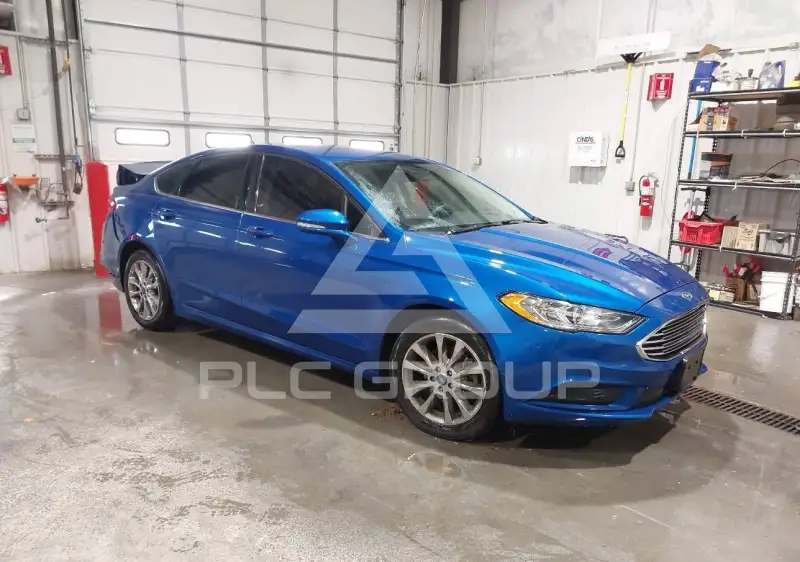 2017 Ford FUSION photo