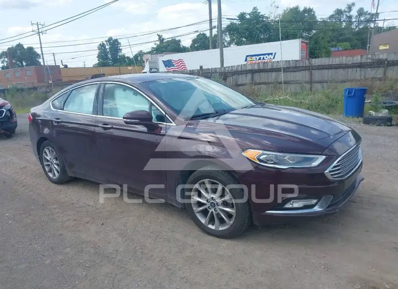 2017 Ford FUSION фото