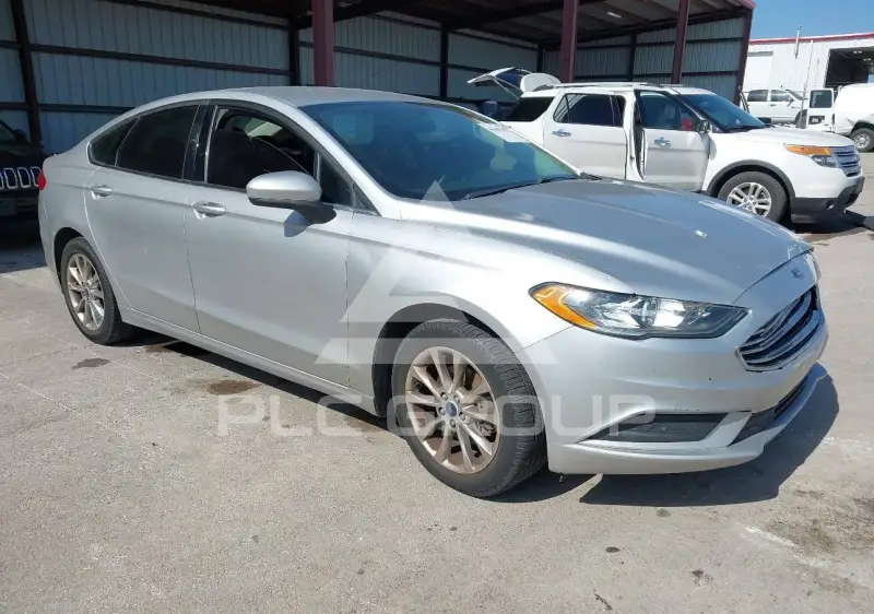 2017 Ford FUSION photo