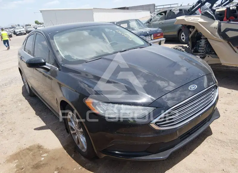 2017 Ford FUSION фото