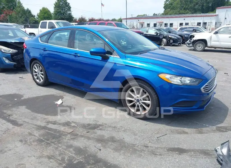 2017 Ford FUSION фото