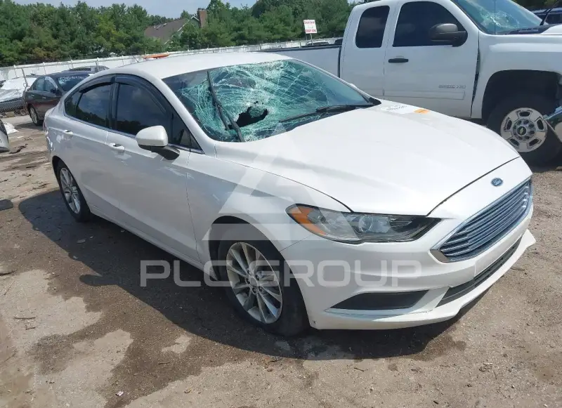 2017 Ford FUSION фото