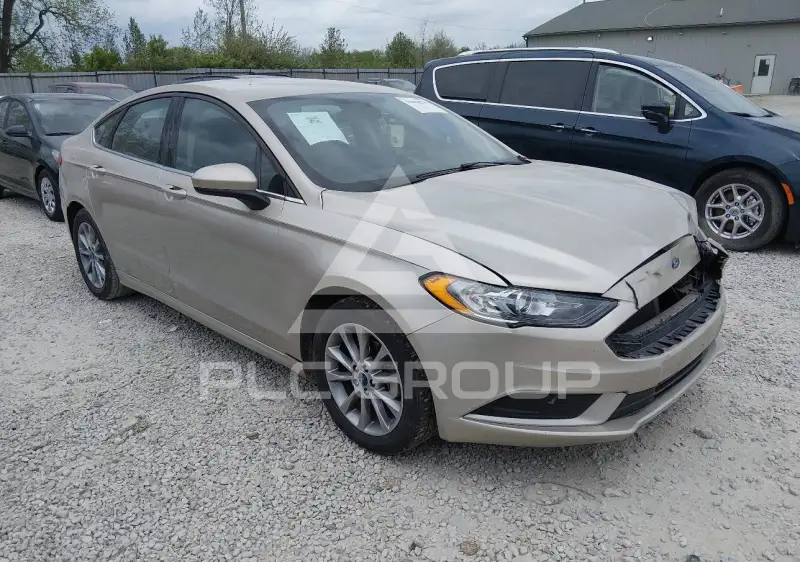 2017 Ford FUSION фото