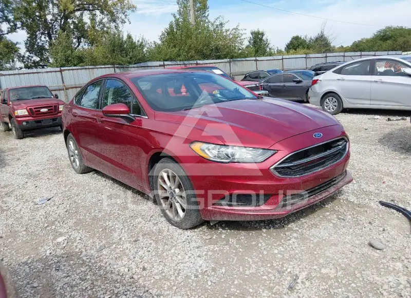 2017 Ford FUSION фото