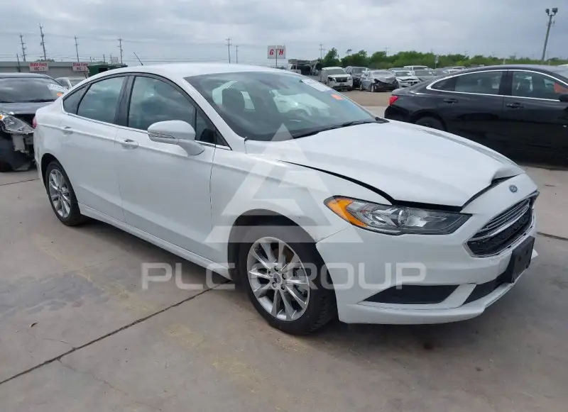 2017 Ford FUSION photo