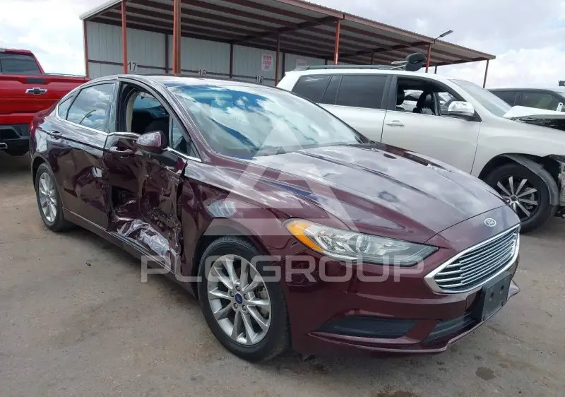 2017 Ford FUSION фото