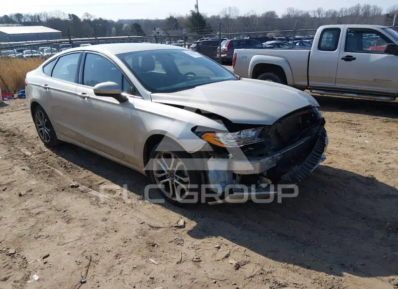2017 Ford FUSION фото