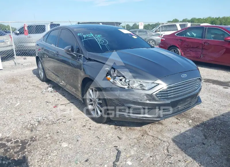 2017 Ford FUSION фото