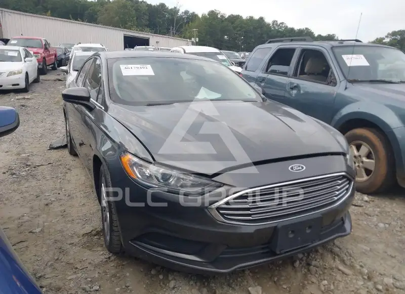 2017 Ford FUSION фото