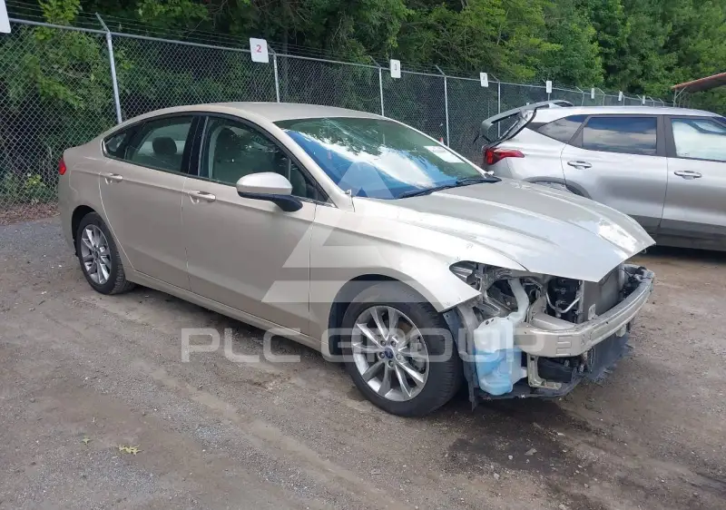 2017 Ford FUSION photo