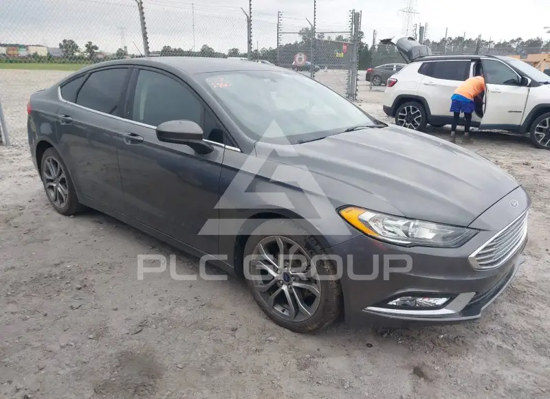 2017 Ford FUSION фото