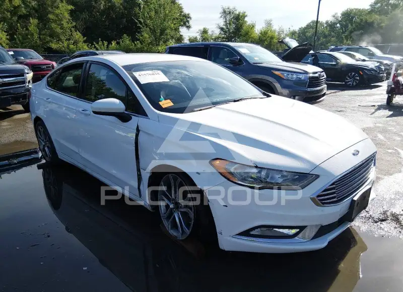 2017 Ford FUSION photo