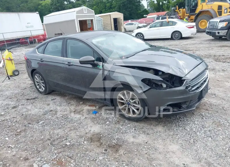 2017 Ford FUSION фото