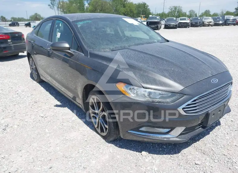 2017 Ford FUSION фото