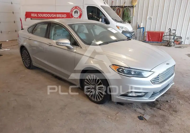 2017 Ford FUSION фото