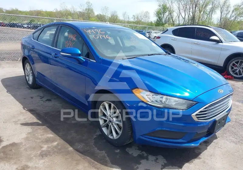 2017 Ford FUSION фото