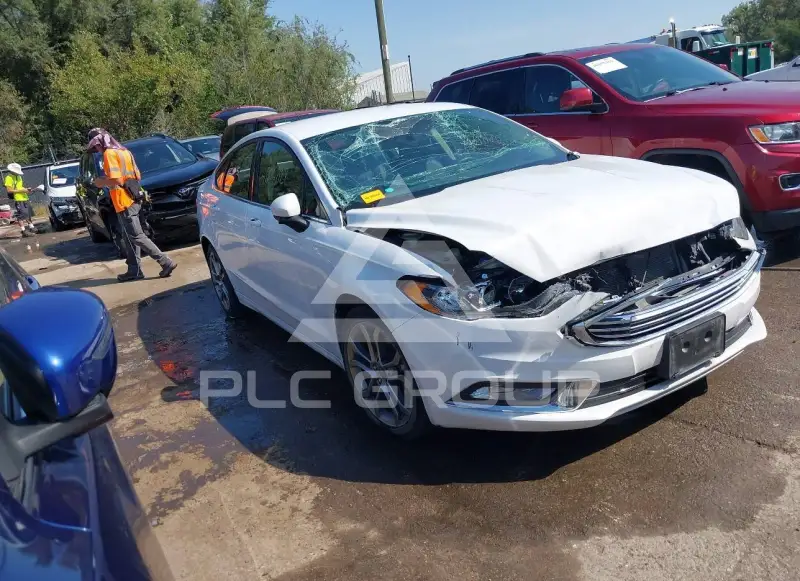 2017 Ford FUSION фото
