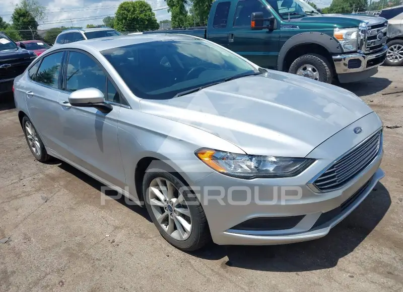 2017 Ford FUSION photo