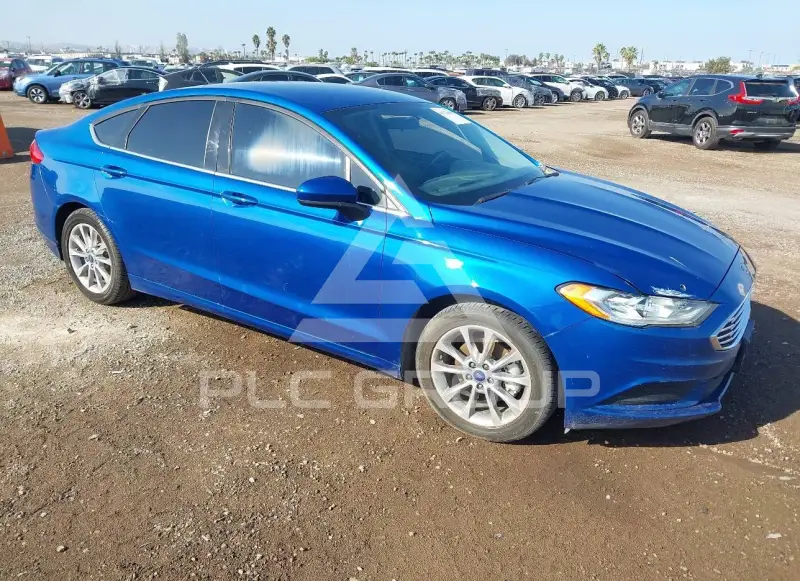 2017 Ford FUSION фото