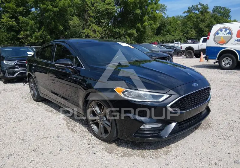 2017 Ford FUSION фото