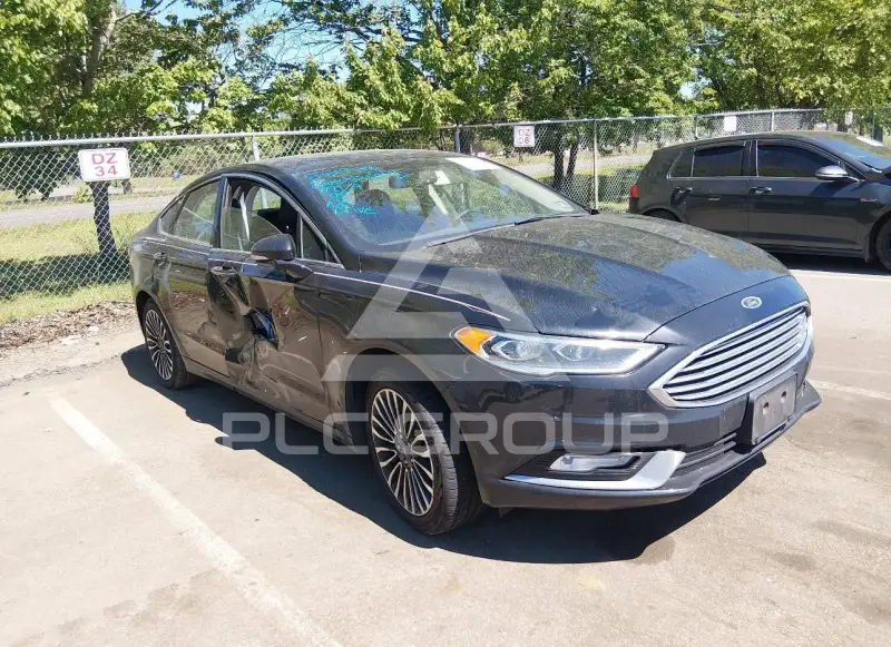 2017 Ford FUSION фото