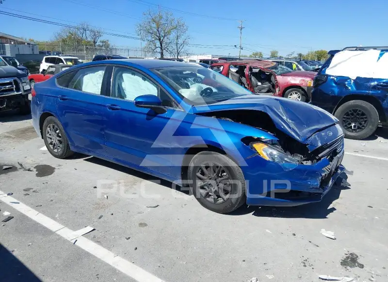 2017 Ford FUSION фото