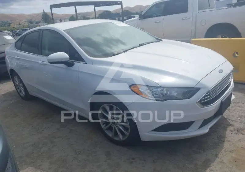 2017 Ford FUSION photo