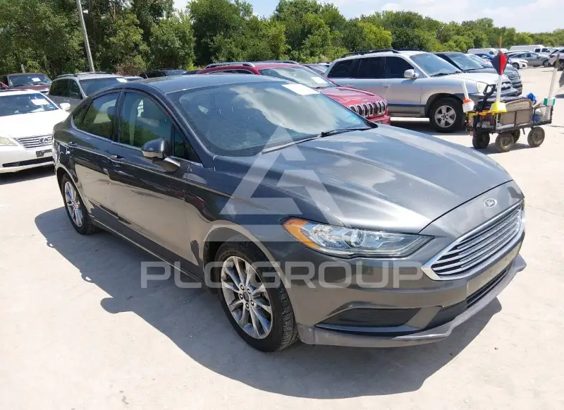 2017 Ford FUSION фото