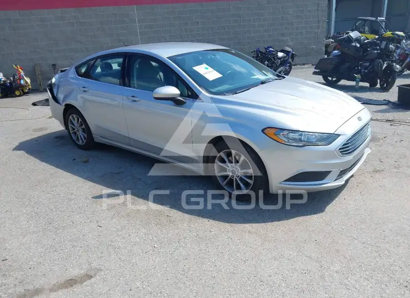 2017 Ford FUSION photo