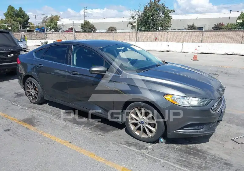 2017 Ford FUSION photo