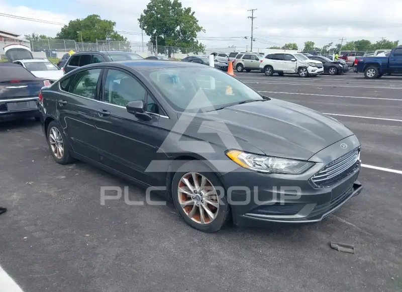 2017 Ford FUSION photo