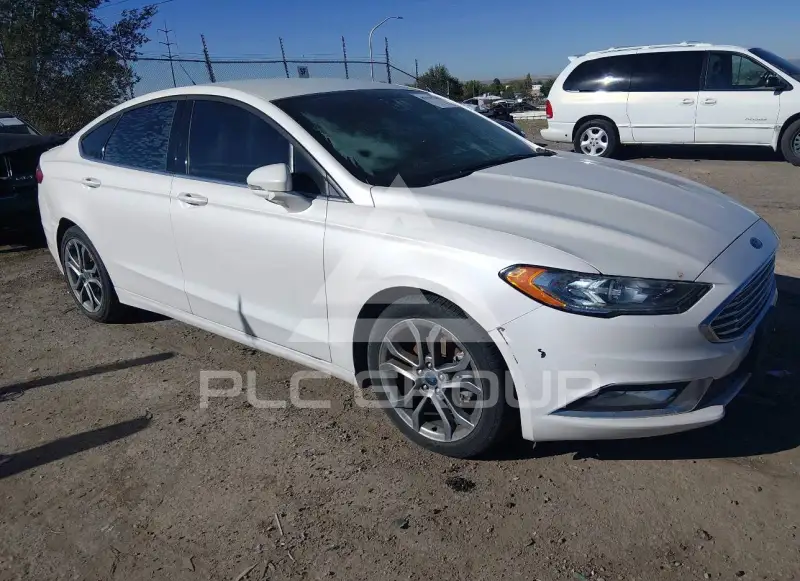2017 Ford FUSION photo