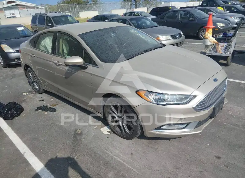 2017 Ford FUSION фото