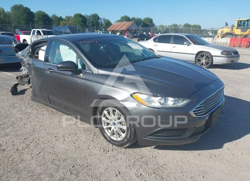 2017 Ford FUSION фото