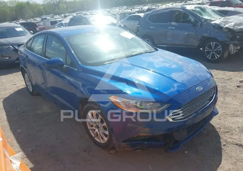 2017 Ford FUSION фото