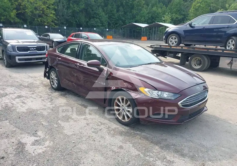 2017 Ford FUSION photo