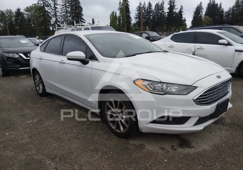 2017 Ford FUSION photo