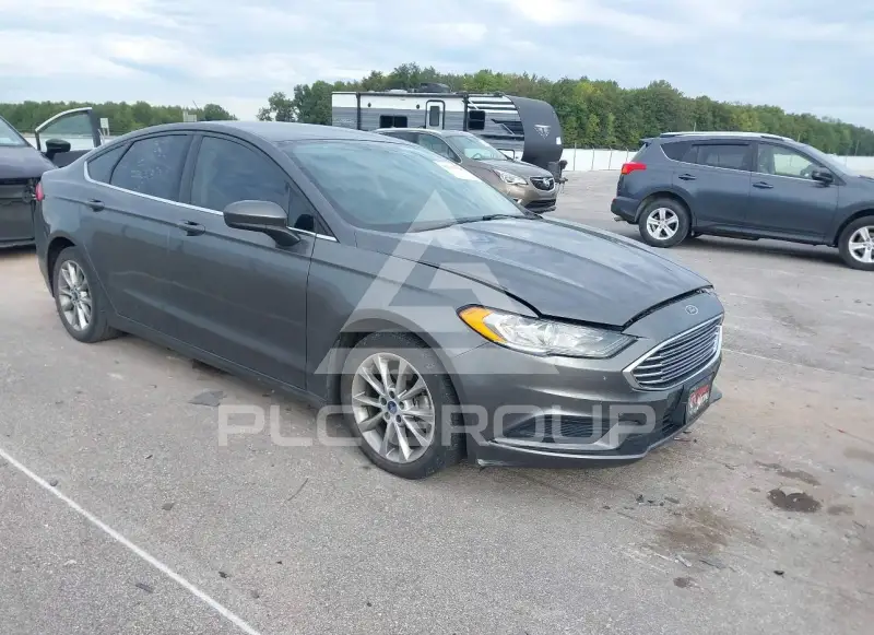 2017 Ford FUSION фото
