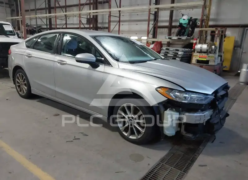 2017 Ford FUSION фото