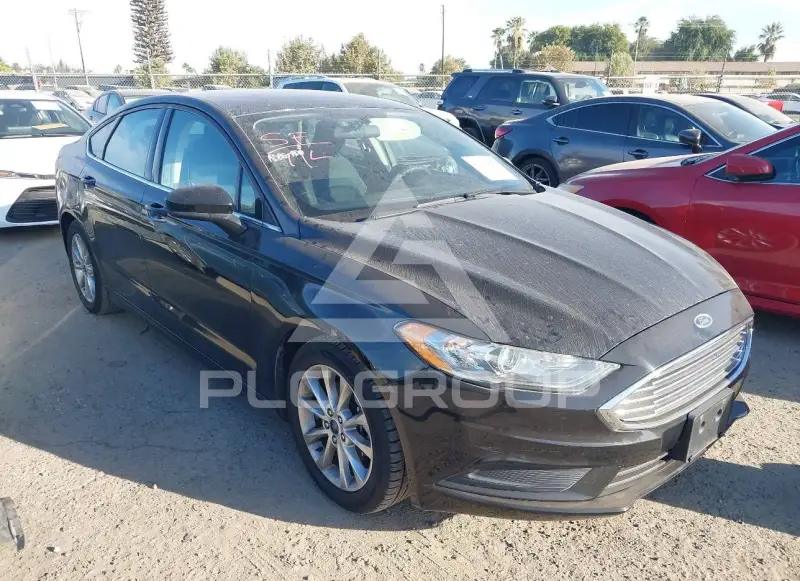 2017 Ford FUSION фото