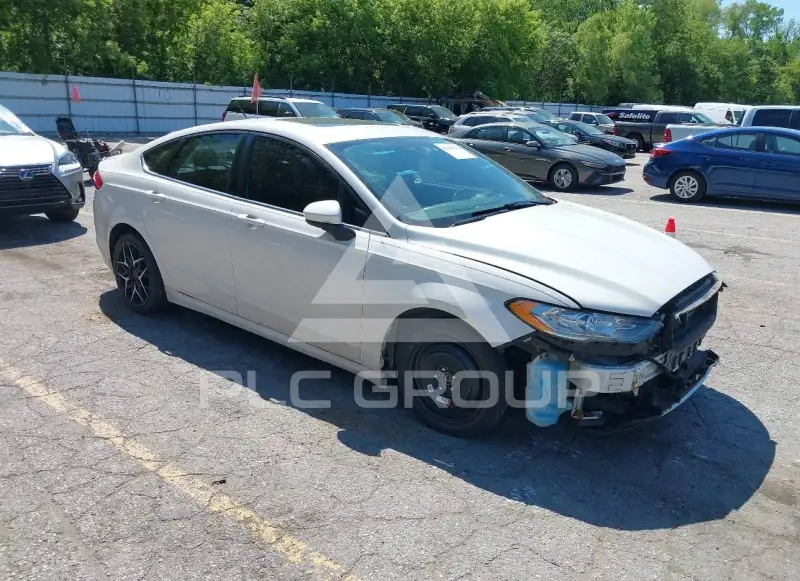 2017 Ford FUSION фото