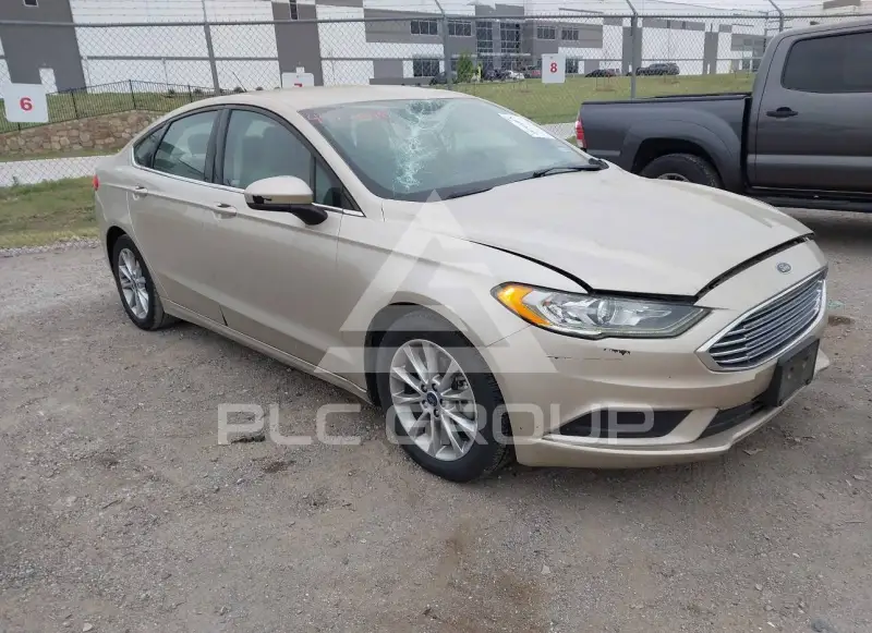 2017 Ford FUSION фото