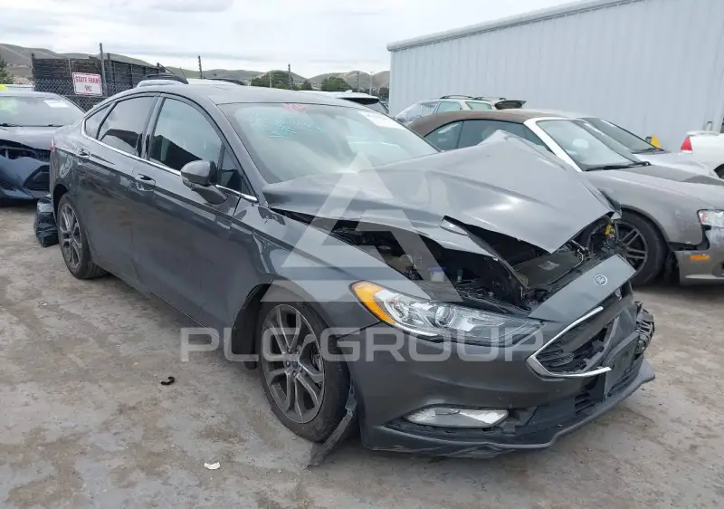 2017 Ford FUSION photo