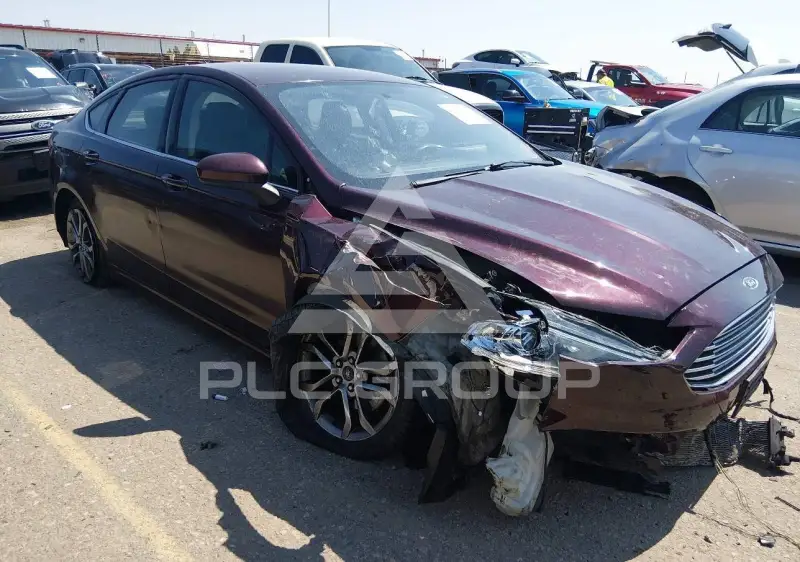 2017 Ford FUSION фото