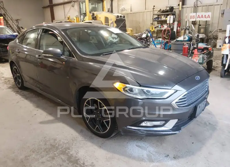 2017 Ford FUSION фото