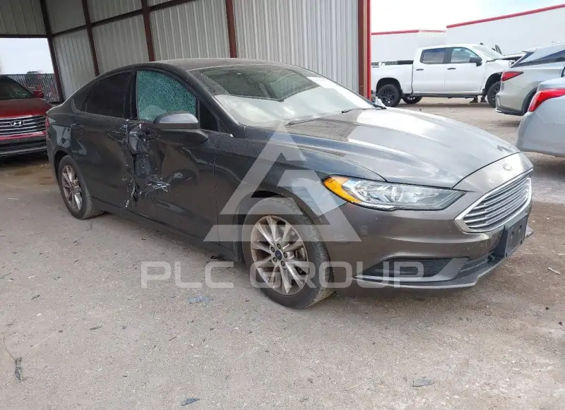 2017 Ford FUSION фото