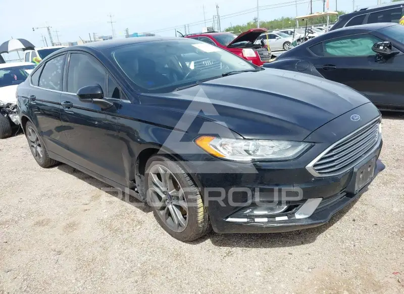 2017 Ford FUSION фото