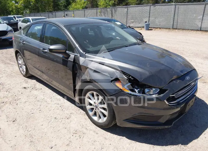 2017 Ford FUSION photo