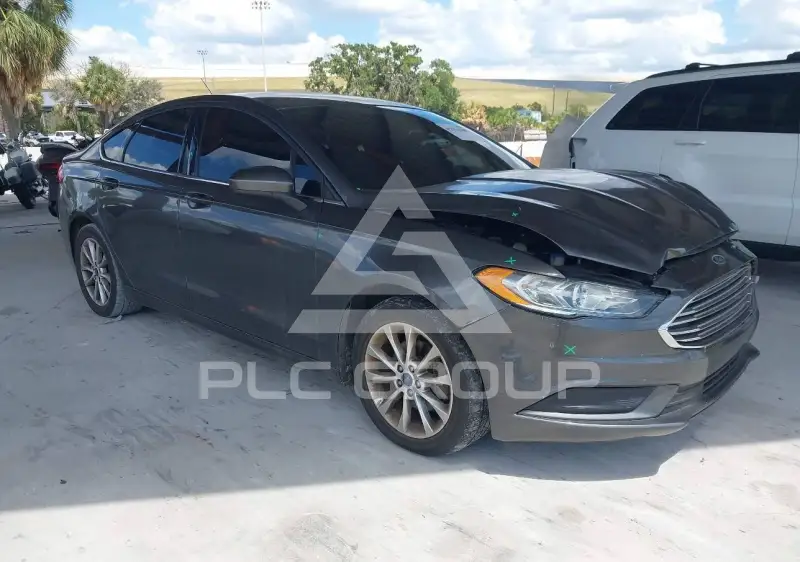2017 Ford FUSION фото
